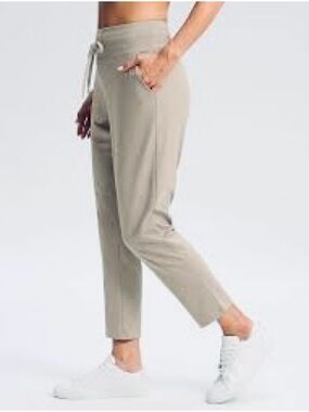 JC Penny Drawstring Joggers Stretch Relaxed Lounge Yoga Pants Light Beige Gray